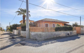 Beautiful home in Marina di Modica with WiFi and 2 Bedrooms